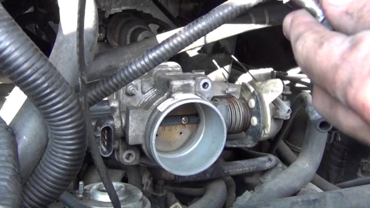 How to clean a throttle body and Idle air control valve (iac)
