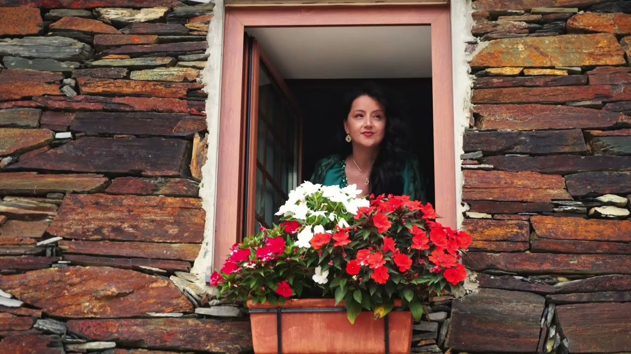 DEUS DO IMPOSSÍVEL | Margarida Pinheiro  (Official Music Video)