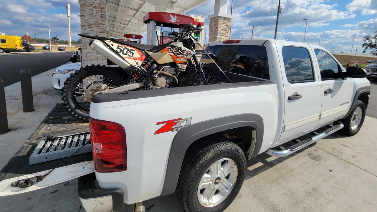 Epic race battle! YZF 450 QUAD vs Built KTM XFC-W