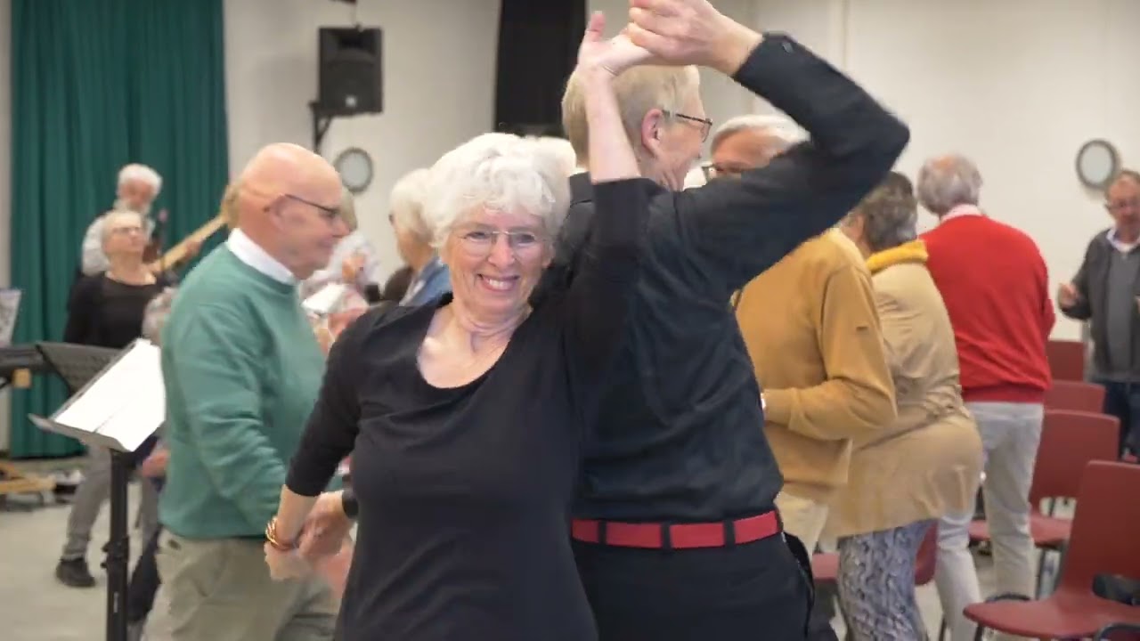 Cultuur op Recept & Co. Hoe het lidmaatschap van rockkoor Forever Young het leven verrijkt.