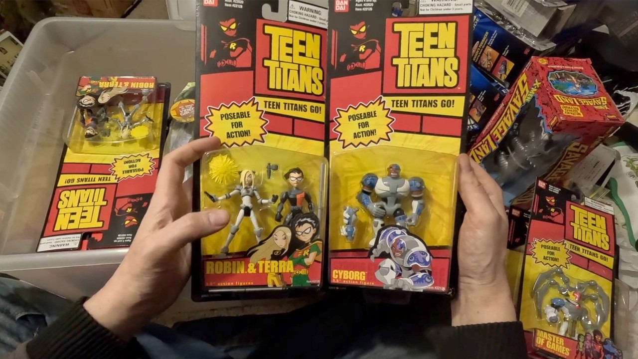 Распаковка фигурок Bandai Teen Titans: Часть 191