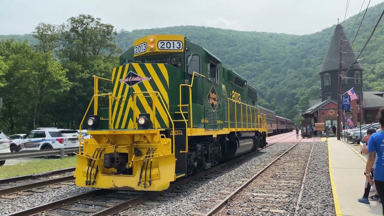 Reading GP38-2 2013 On The Lehigh Gorge Scenic Railway w/ Dome Car Pics (8/21/23)