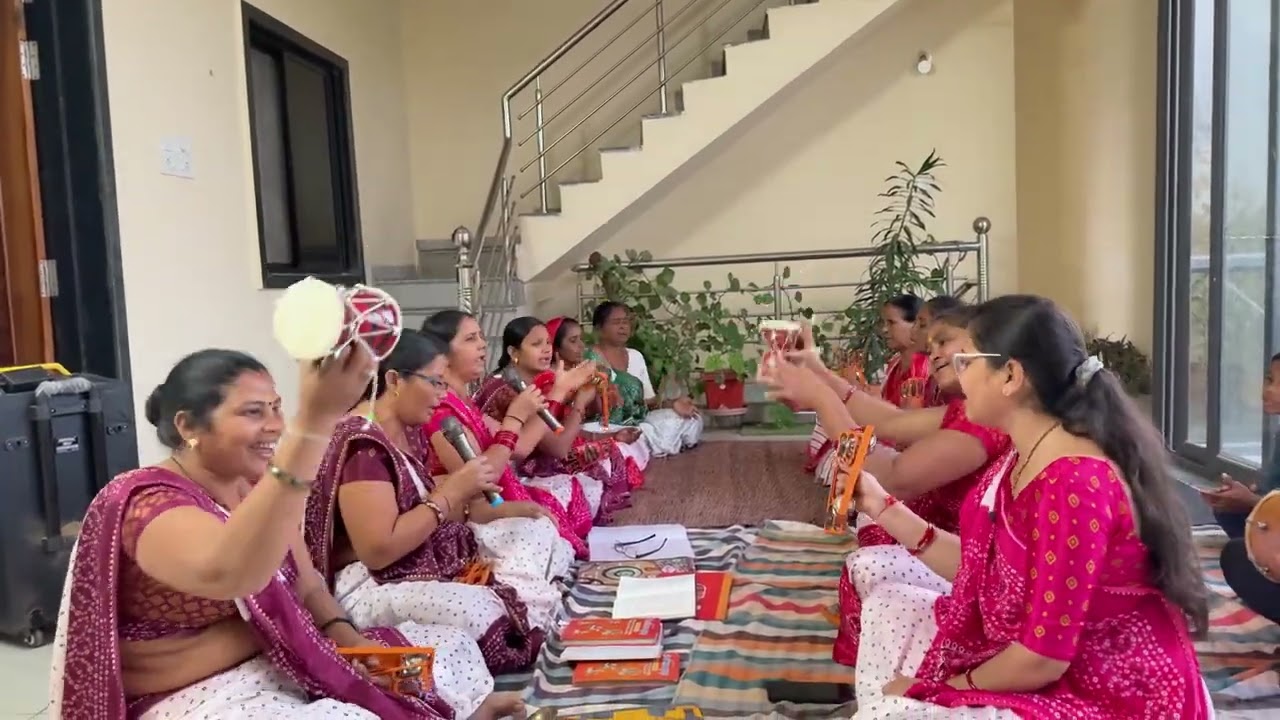 ફિલ્મી સ્ટાઈલ ભોલાનાથનું જોરદાર ભજન-એકવાર જરૂરથી સાંભળજો મજા આવી જસે #shivratri લખેલું છે 👇🏻