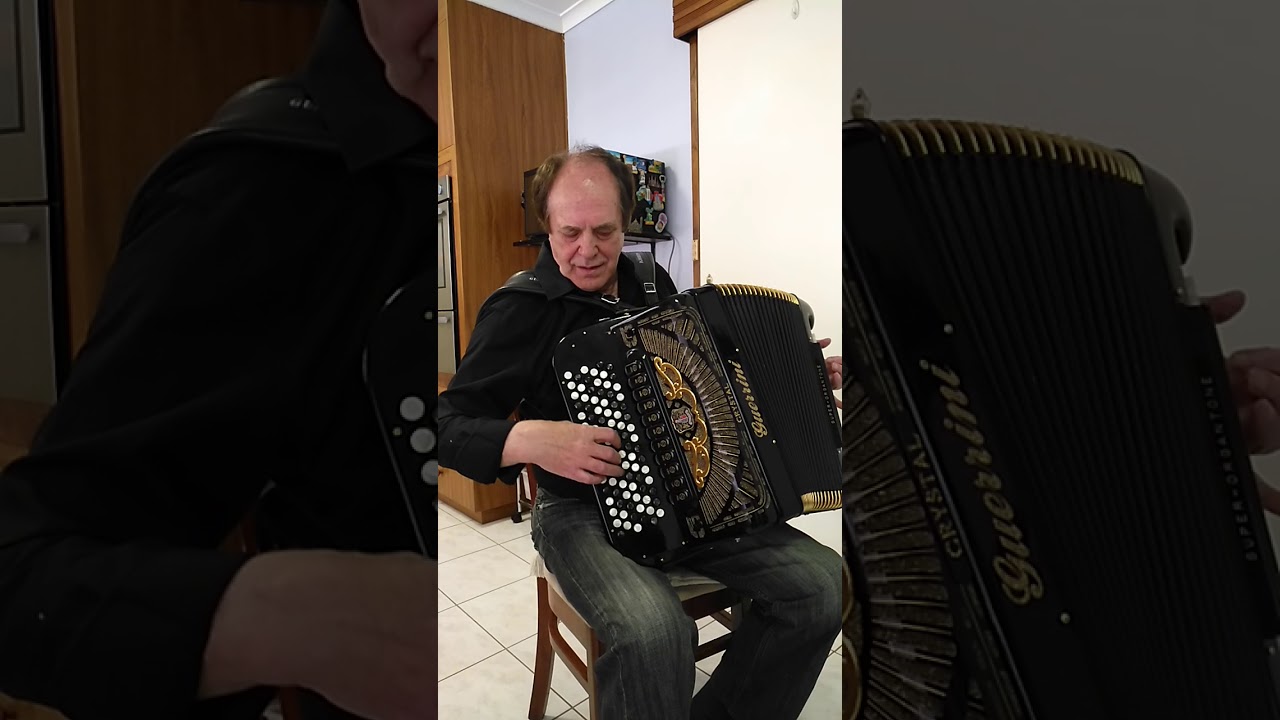 DJEVOJKA SOKOLU ZULUM UCINILA