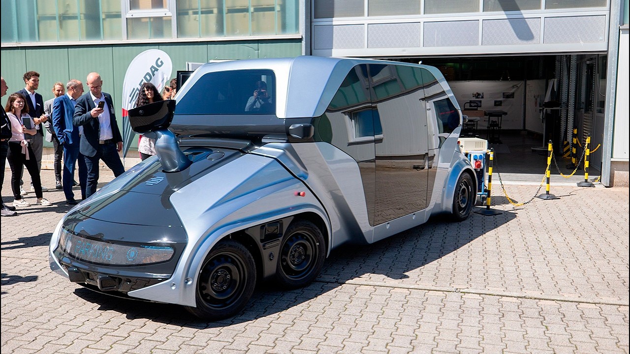 EDAG CityBot review: the future of autonomous driving and urban logistics