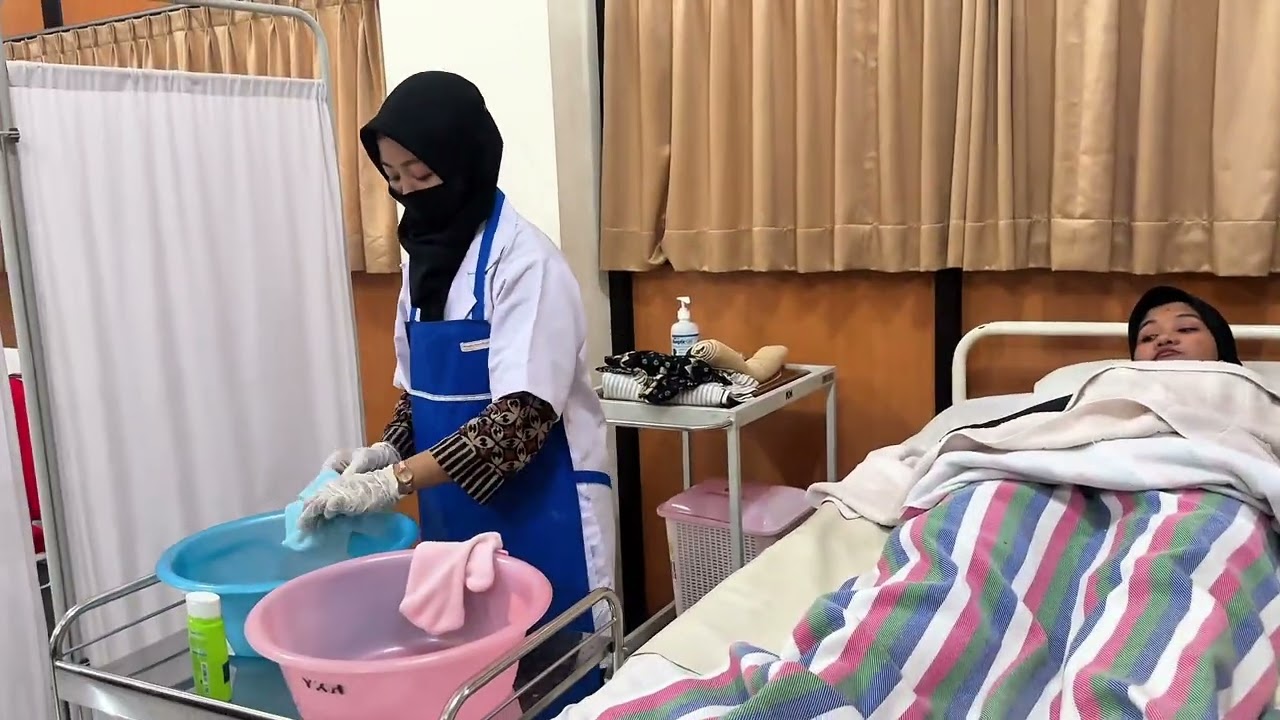 Tugas vidio, Kelompok 3 (Memandikan pasien)