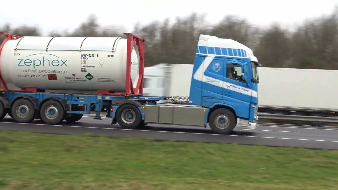 Volvo on the road 140