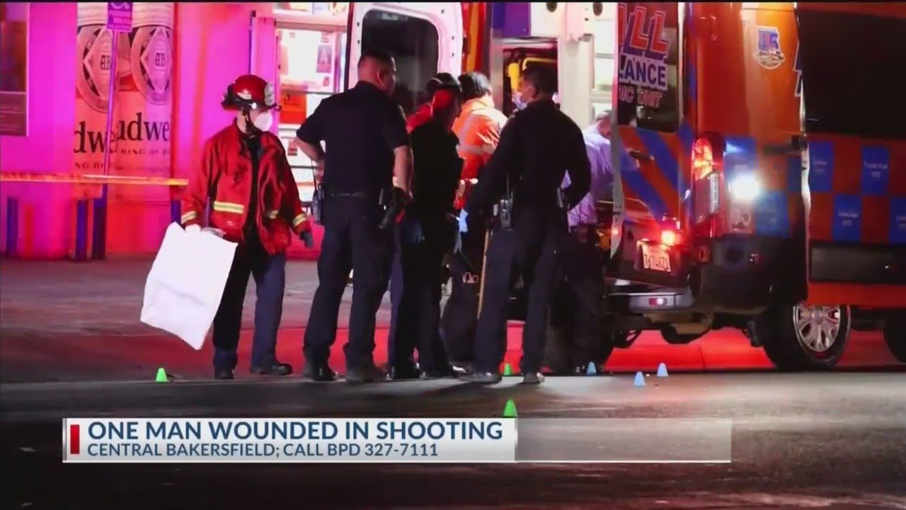 Man wounded after 2 suspects open fire on group of people in parking lot