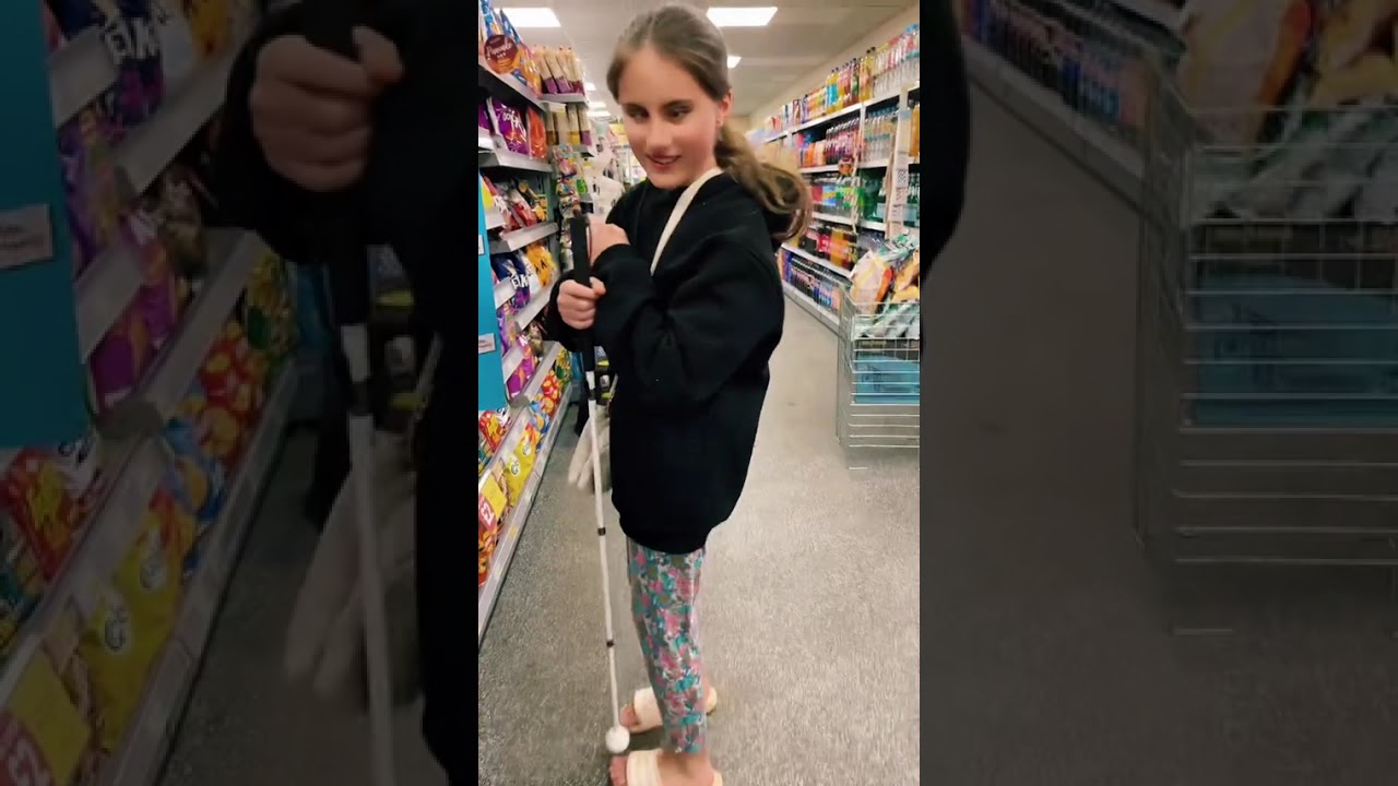 Come shopping with me in Budgens as a blind girl ￼￼￼