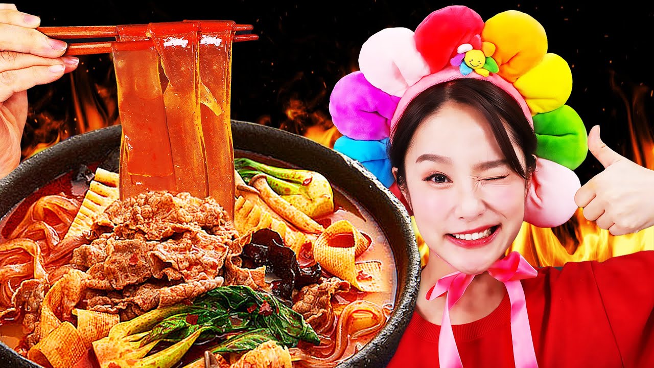 ASMR 🔥 Spicy beef hot pot Malatang Mukbang 매운맛 마라탕 중국당면 먹방 JiniYum 지니얌