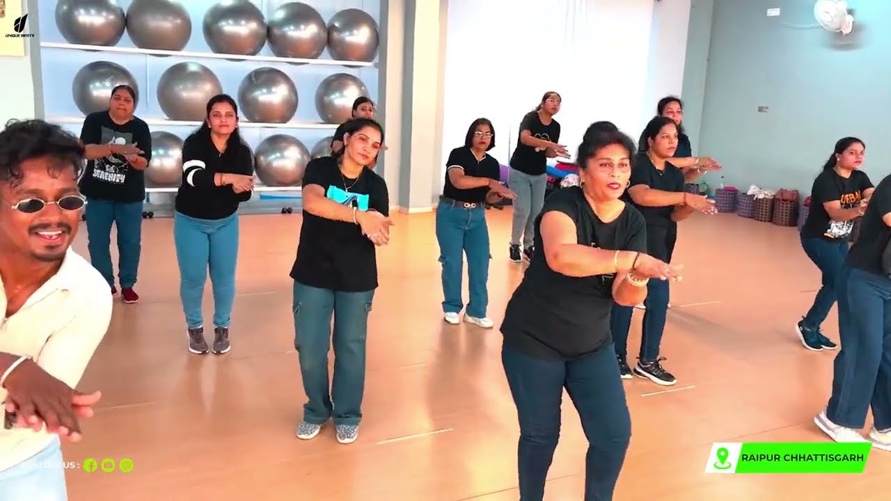 Bollywood Dance Workout Video | Zumba Fitness With Unique Beats | Vivek Sir