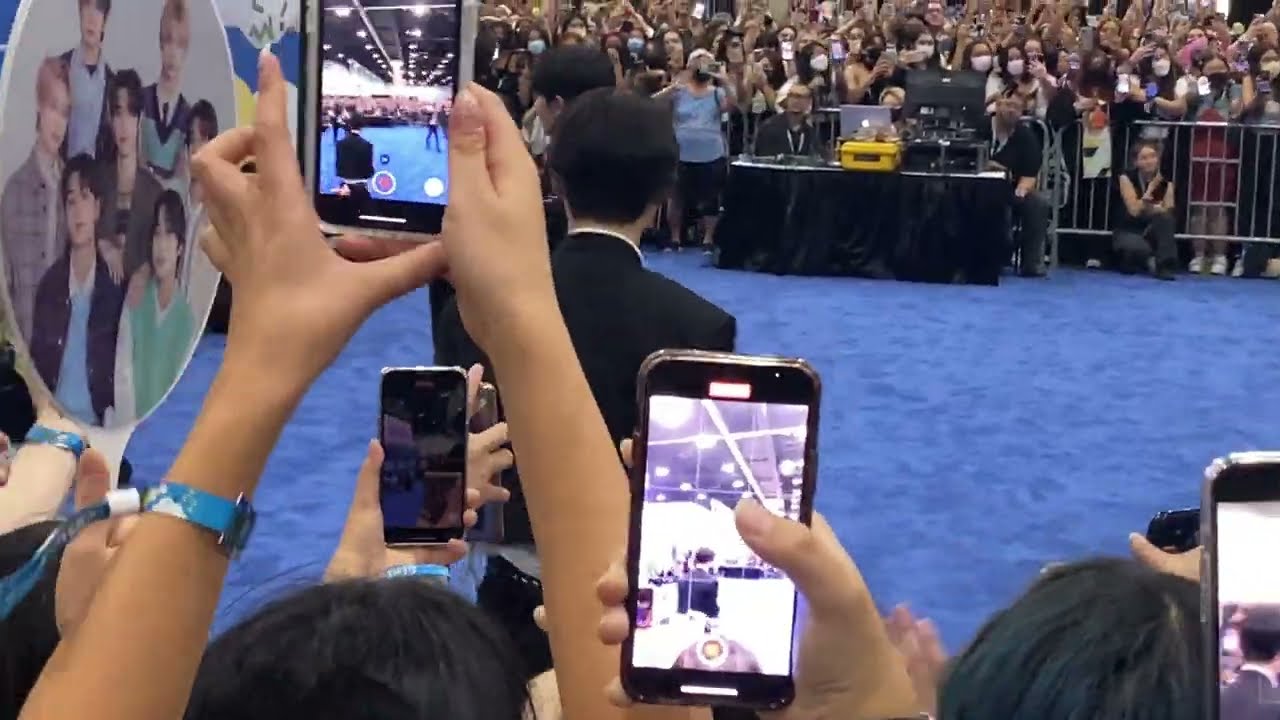Enhyphen ‘Polaroid Love Selfie MV’ KCON 2022