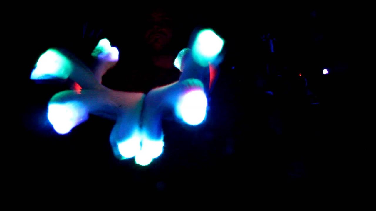 [PLAN] [PLUR] PapaPanda - Epic Facemelting LED Gloving light show