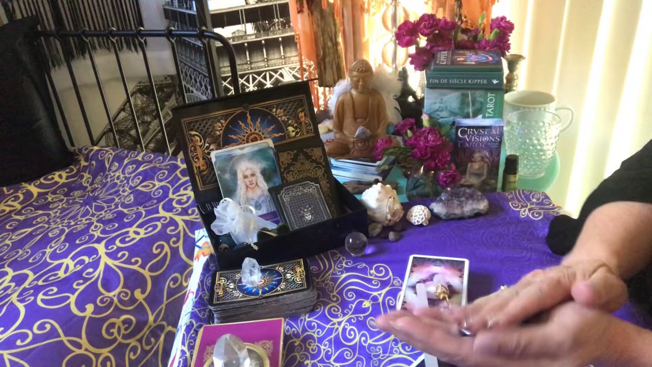 Cancer 💕 Love in July 1st half Your Emperor is making his move to offer you a commitment in love 💕