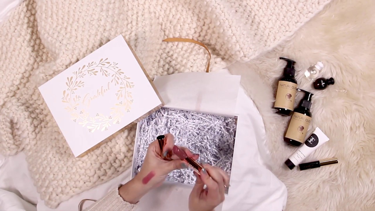 November GLOSSYBOX Unboxing