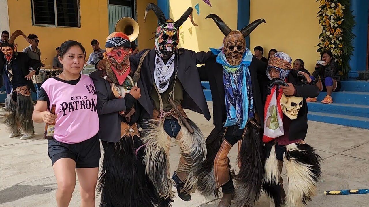 Último día de fiesta patronal en Santiago Tiño, San juan Mixtepec 2025