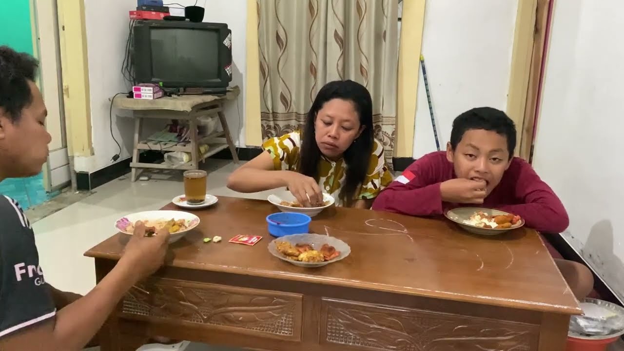 MASIH SEMANGAT DISAHUR KE 2 !!!! AKTIVITAS MBA LIPAH SETELAH SAHUR