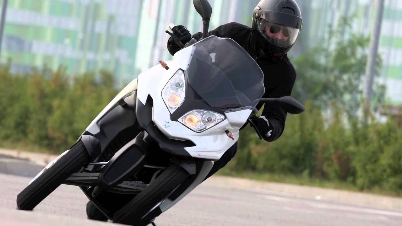 QUADRO 3D le scooter 3 roues le plus sûr et le plus stable !