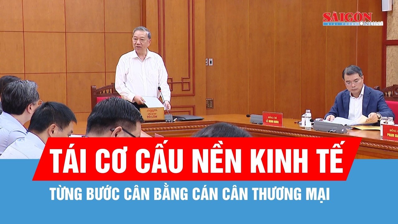 Cần có chiến lược cụ thể tái cơ cấu nền kinh tế, từng bước cân bằng cán cân thương mại