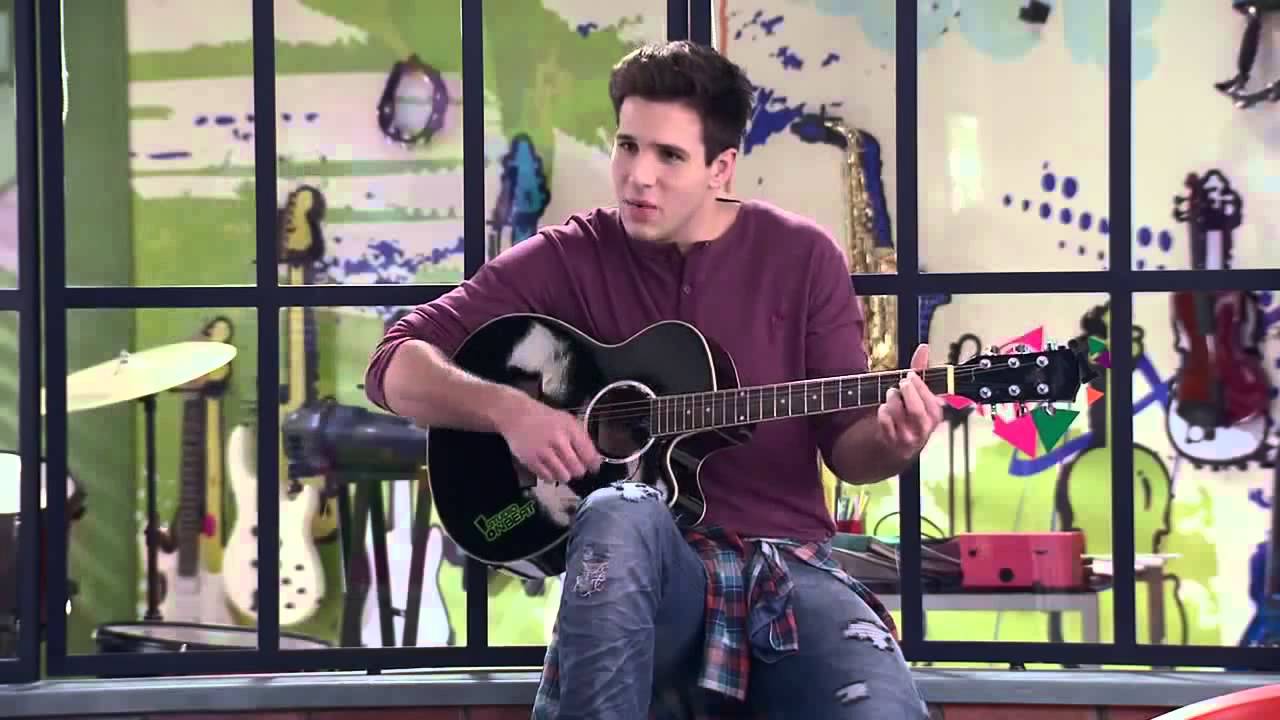 Violetta 3 - Clement śpiewa 