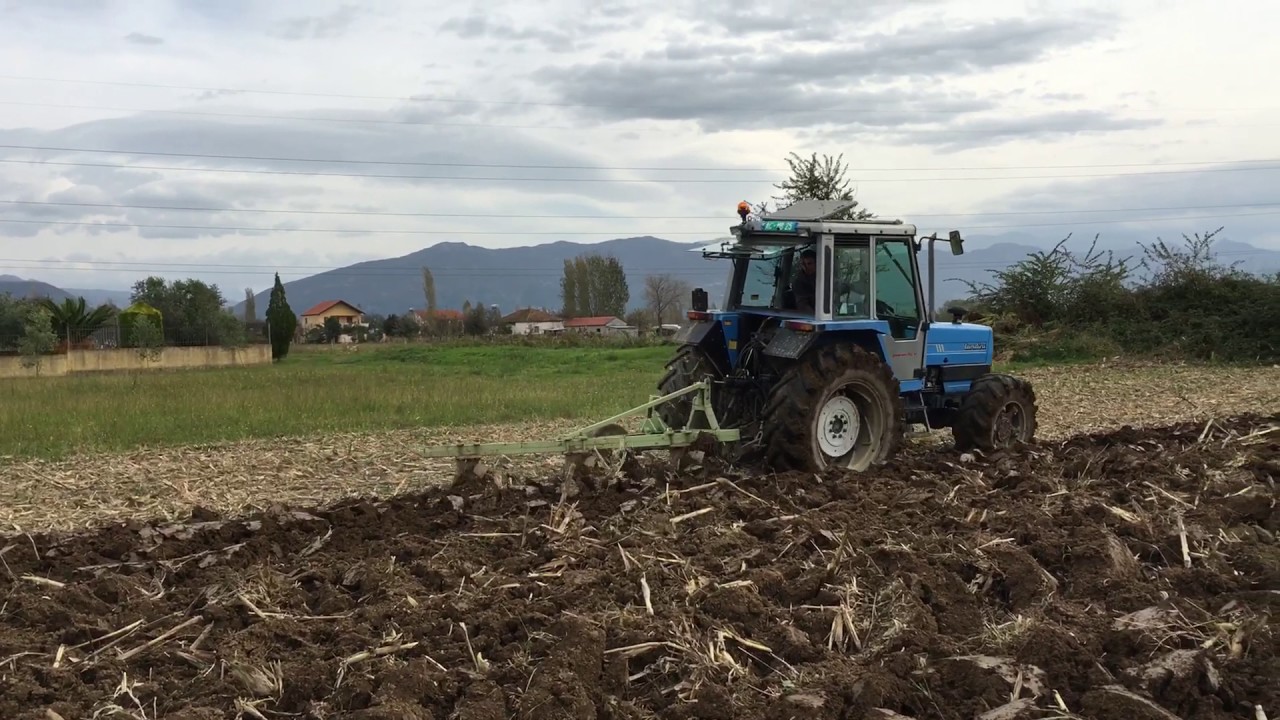 Landini 9880 in aratura (xhulio gjoka.albania)