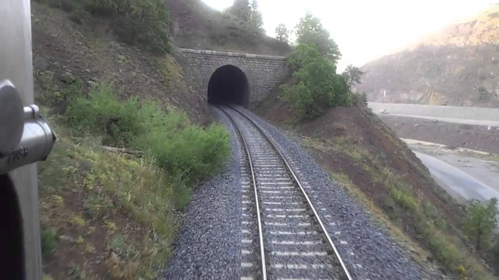 Traveling in the cab of  TCDD DE 22000 to Elazığ - MADEN (Cab View)