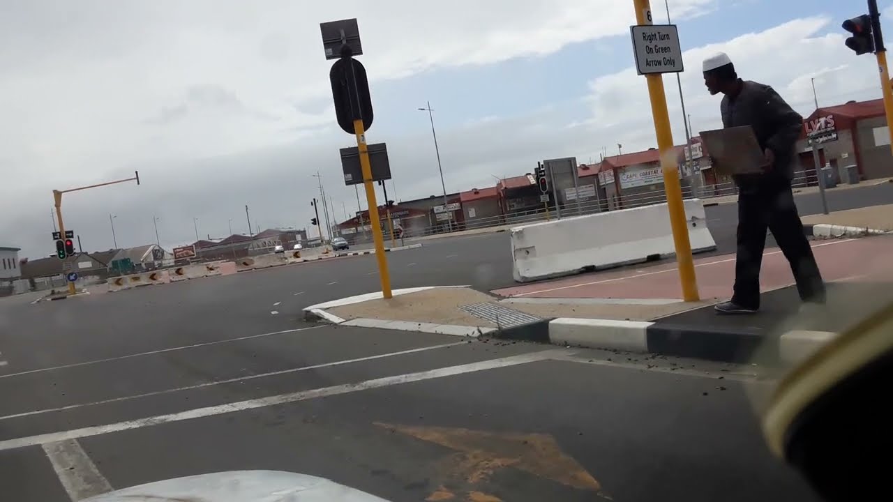 THE  CAPITAL 😃CITY OF BEGGARS 🍎🌶 ( CAPE TOWN ) SOUTH AFRICA.