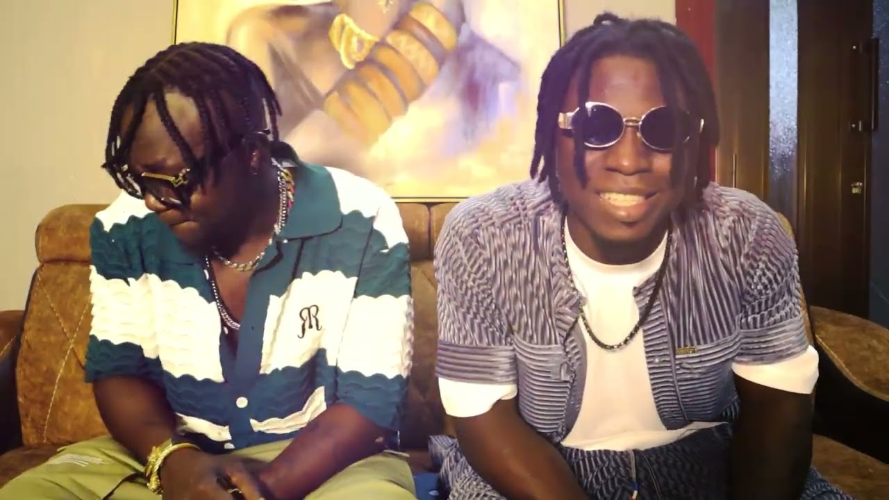 Issouf Design_-_Chérie Coco feat @djdomi-bf  (Clip Officiel)