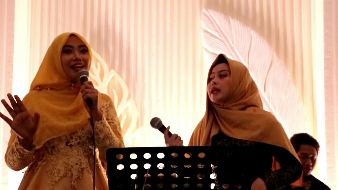 EASE WEDDING ORGANIZER PRESENT: Resepsi Lintang & Amin (Gedung Graha Dewanto Magetan)