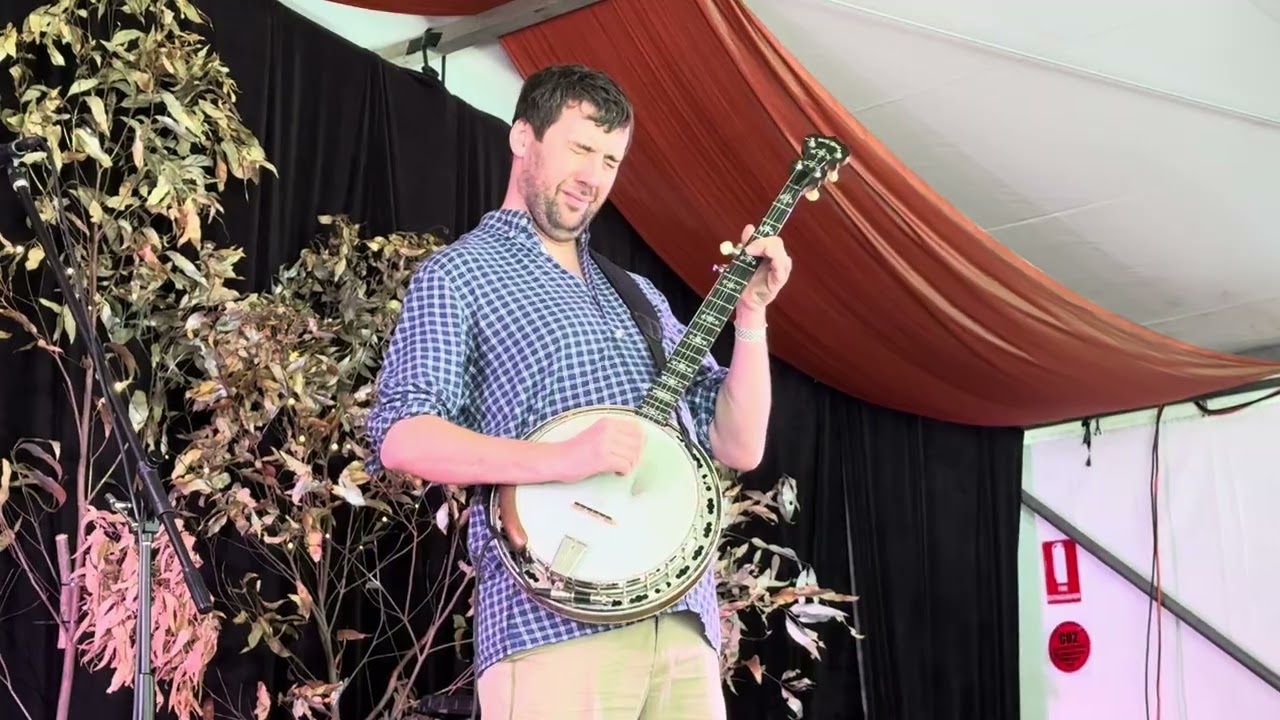 Dan Walsh, Whiplash Reel, Illawarra Folk Festival,18/01/2026