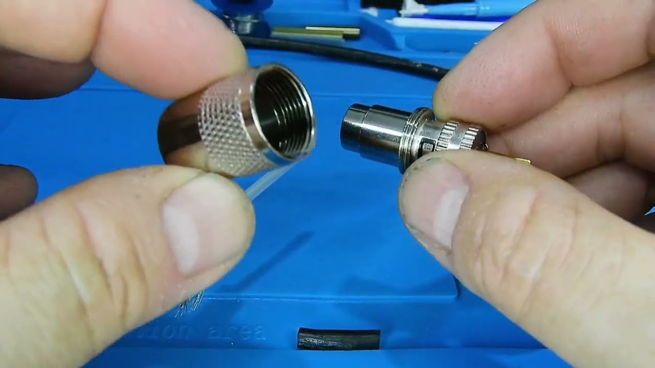 El conector PL259
