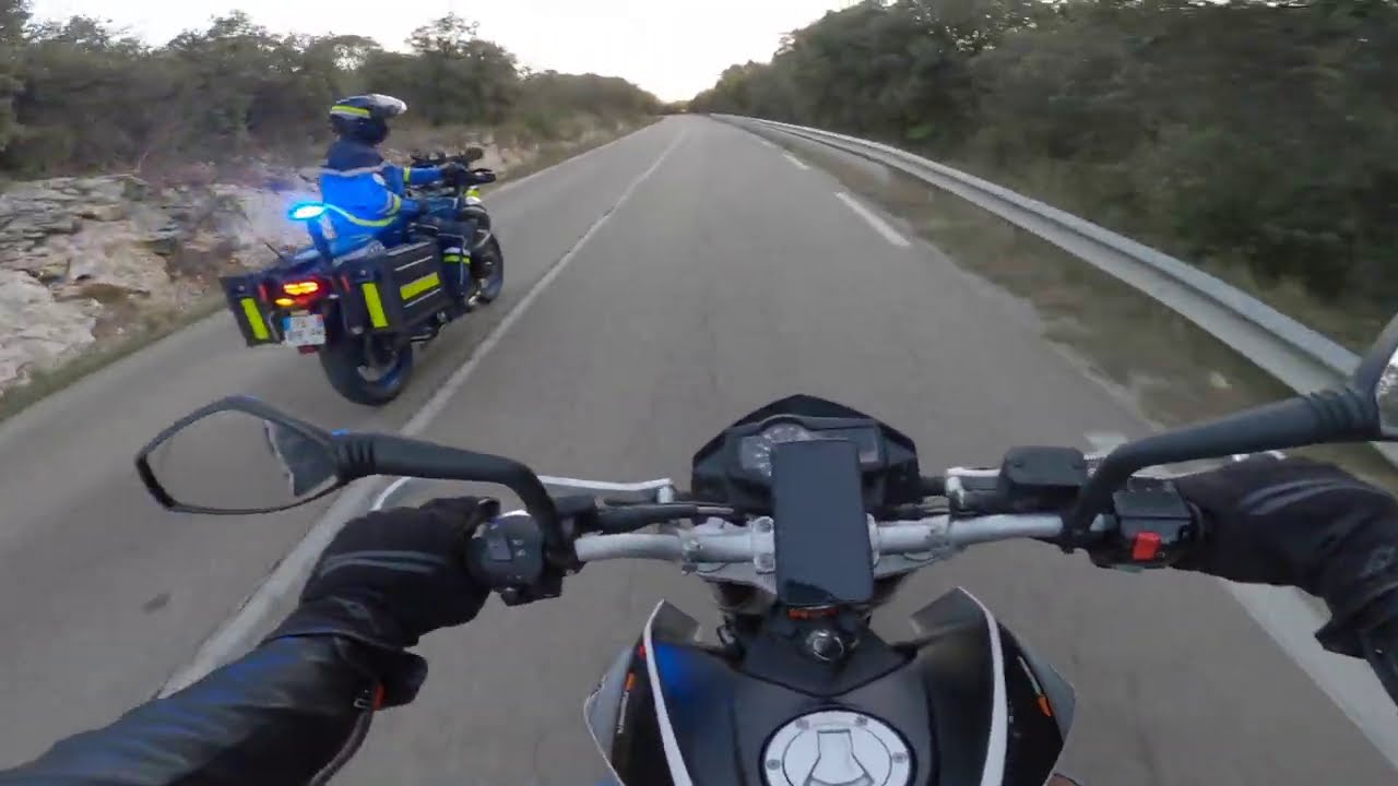 Nice sunday ride on 690 Akrapovic