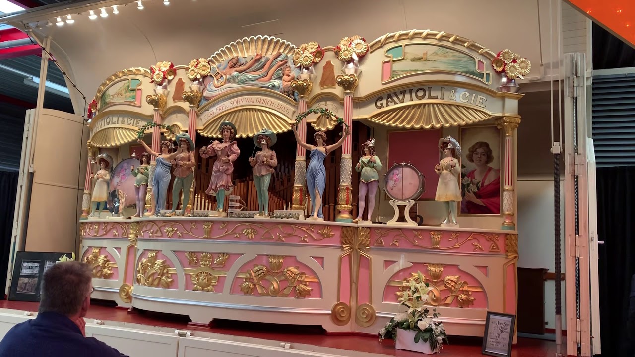 89 toets Gavioli kermis- concertorgel 