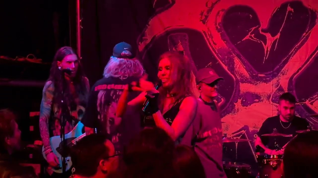 RedHook - Bad Decisions [4K] live @ Arena Dreiraum, Vienna