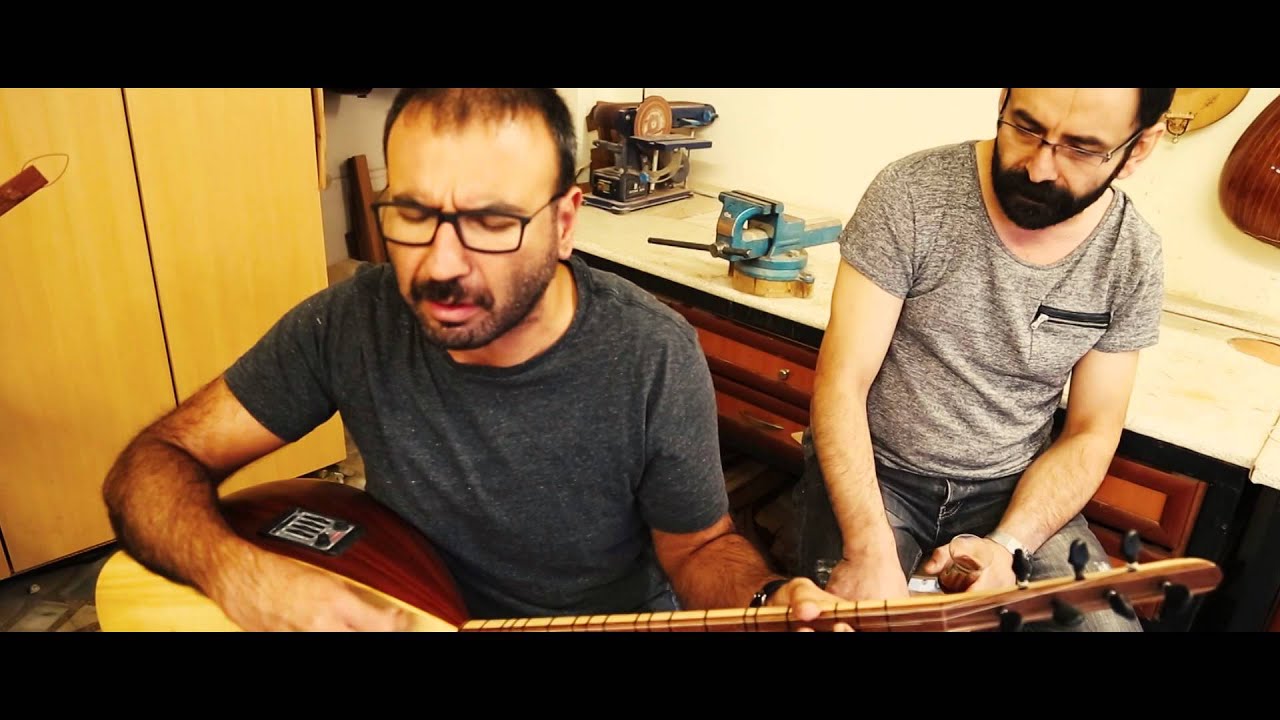 Arif Sağ,Kenan Usta bağlama at&ouml;lyesi