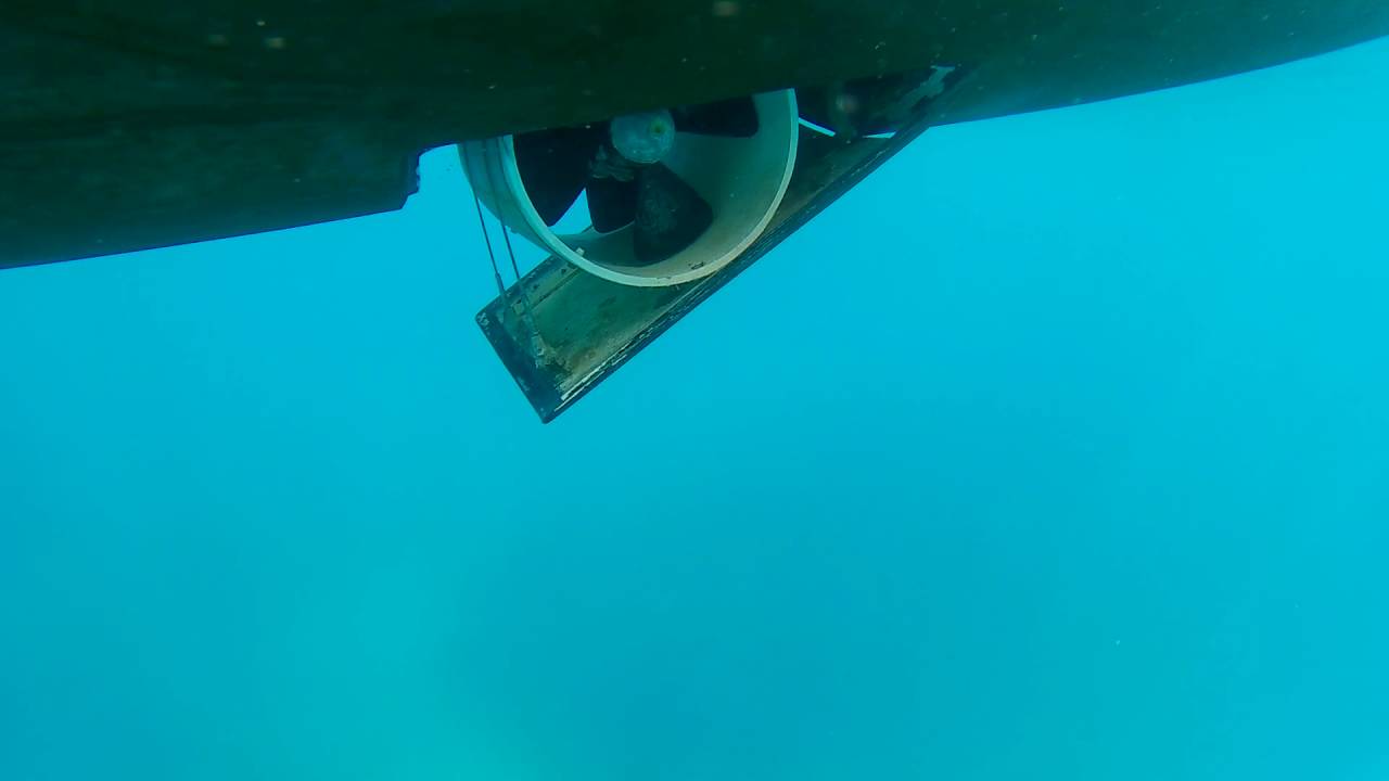 Hanse 575 bow thruster