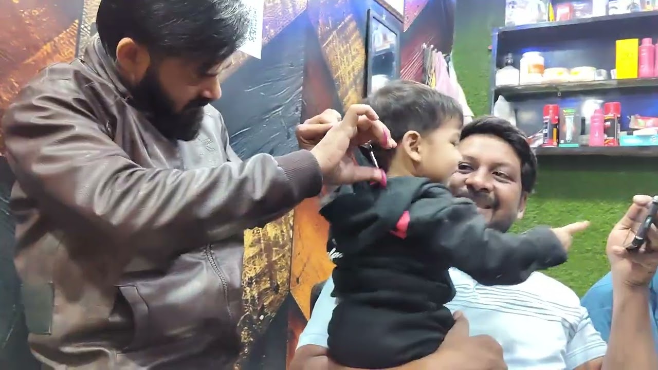 Aaj burhan k hair cutting hue 🥰🥰