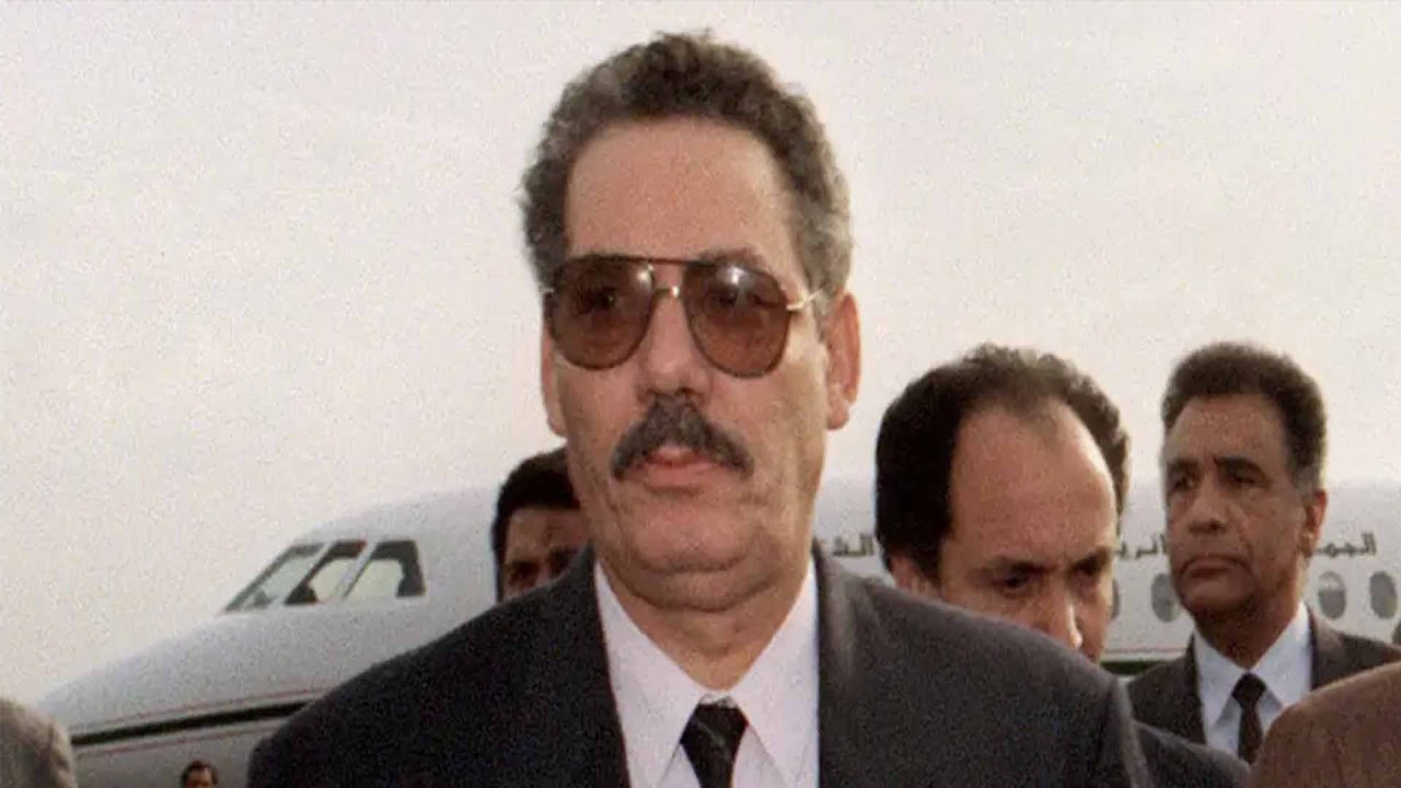 أيام قبل الانقلاب...لقاء 