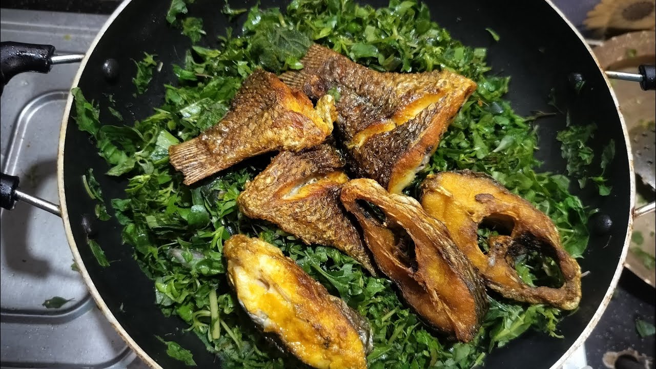 #আইৰণ থকা এবিধ শাক বনালো 😋#assamesefishcurry 
