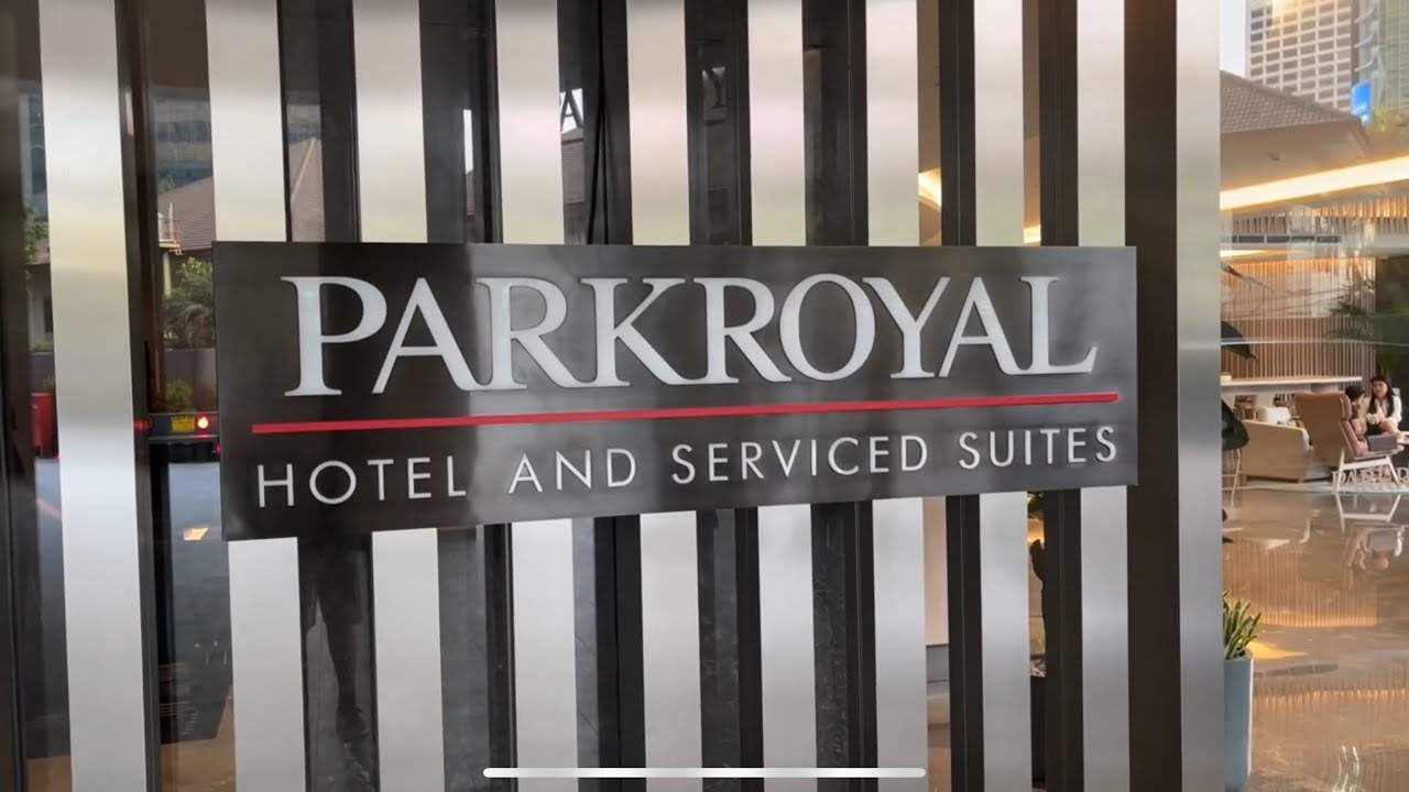 Parkroyal serviced suites Jakarta; Executive suite room with lounge access