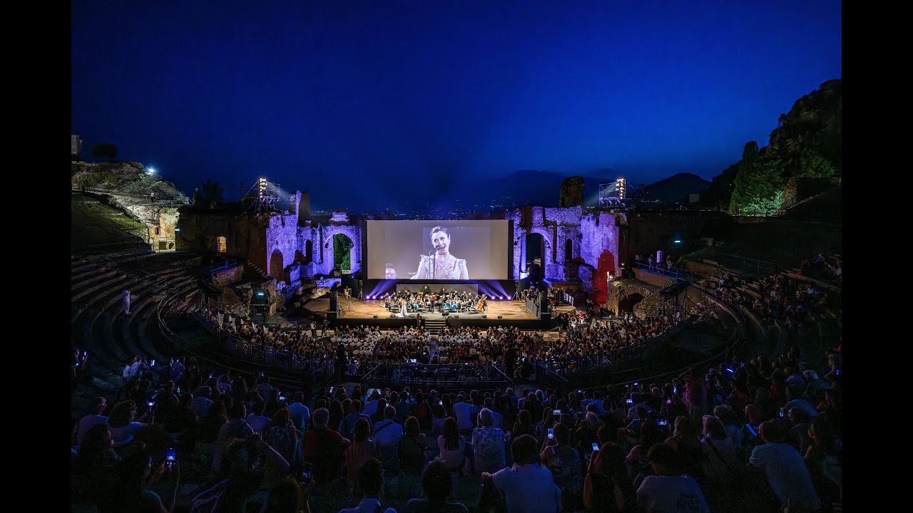 Carly Paoli - Con Te Partirò (Live in Taormina)