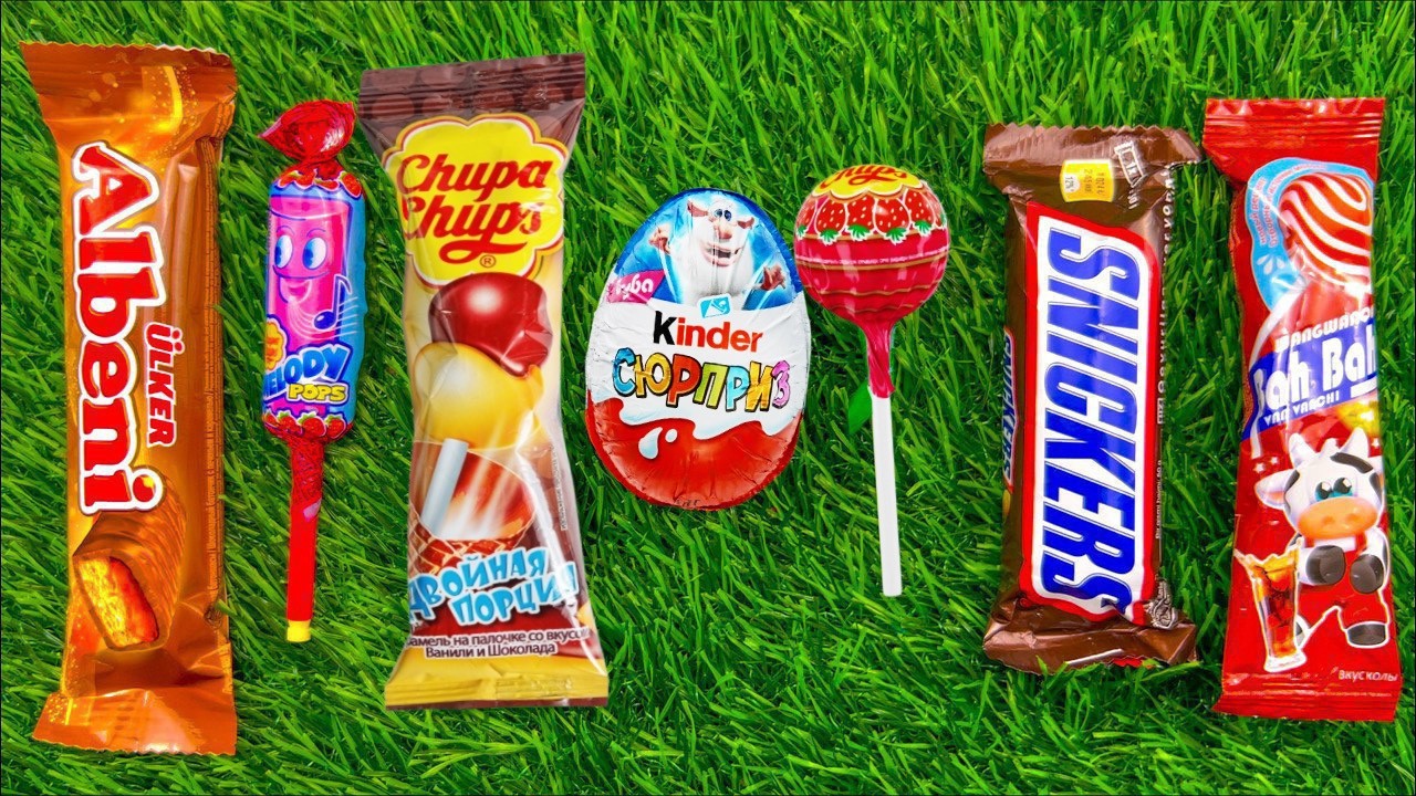 الليلة الأولى من ليالي امتحانات التخرج للثانوية ٢٠٢٥ مع أحمد صلاح أثناء فتح علب الشوكولاتة