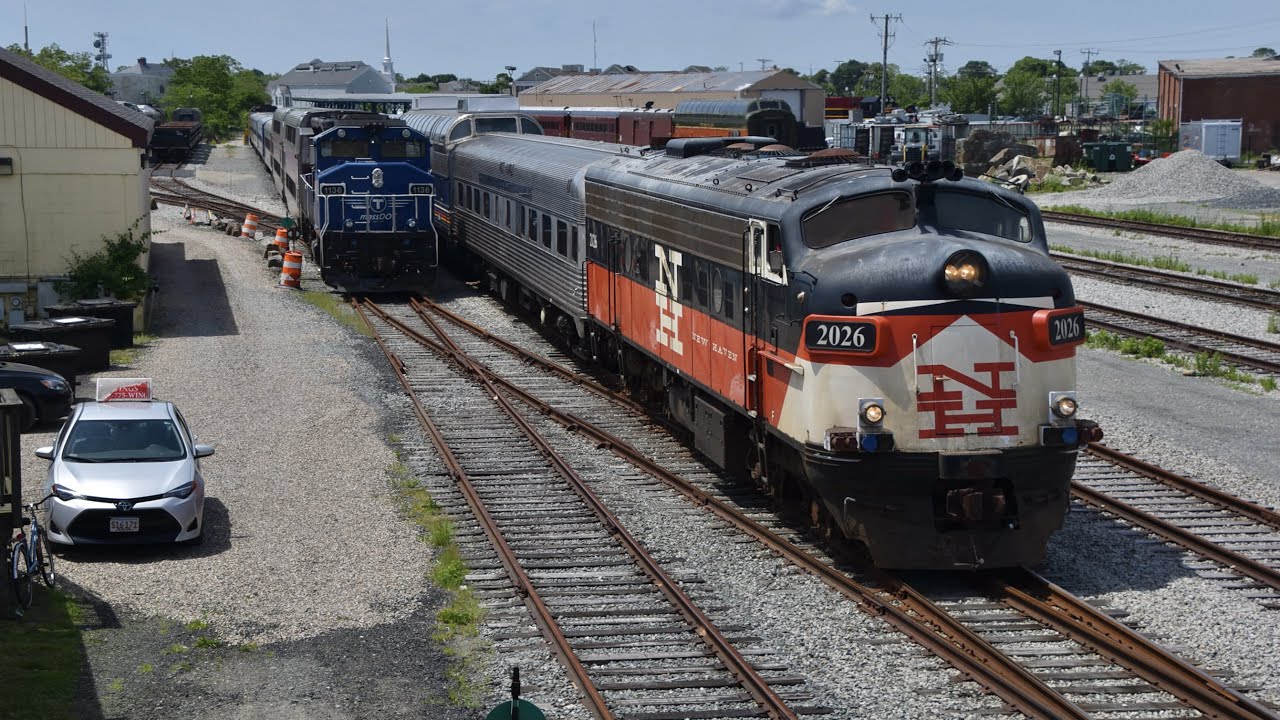 Railfanning Cape Cod: New Haven FL9s & MBTA Cape Flyer