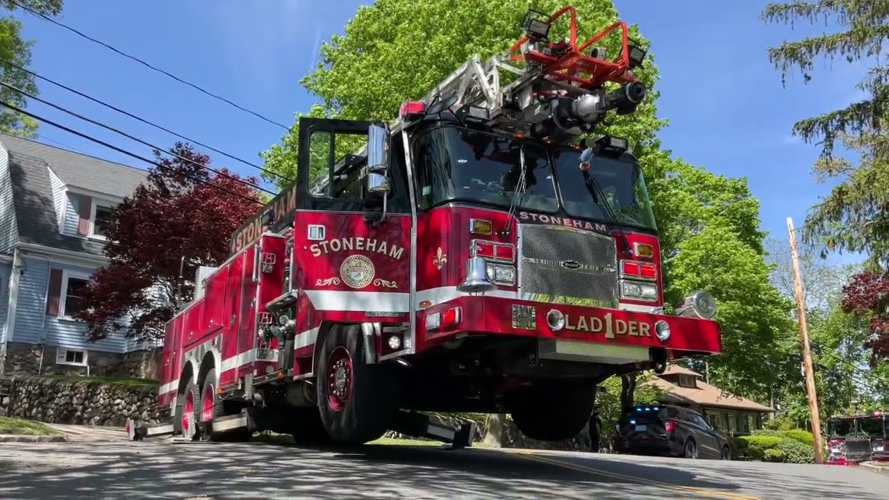 * Stoneham full house response* (working fire)