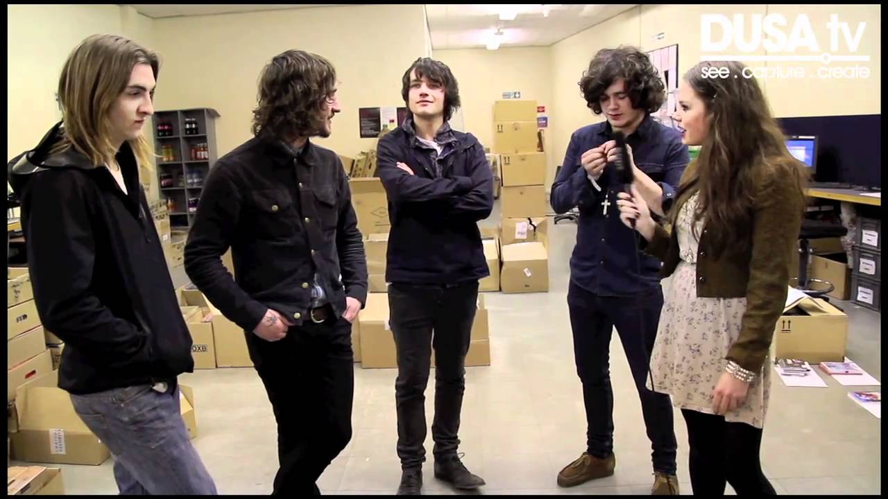 The View - Bread & Circuses Live in HMV Dundee 18.03.11 | DUSATV