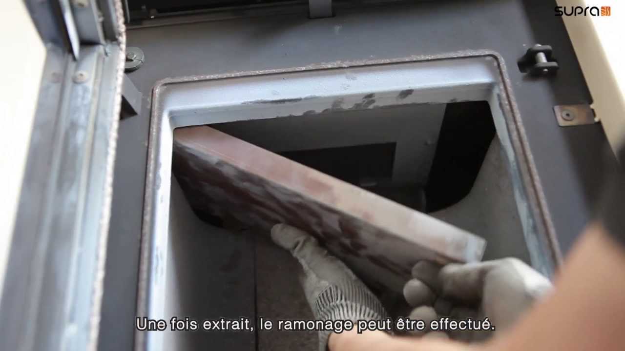 Comment démonter le déflecteur de son appareil de chauffage au bois ? Vidéo HD