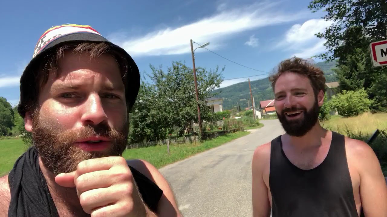 Les veloctones - Le petit village de Massat