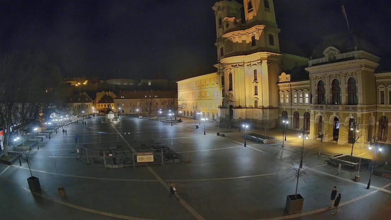Eger, Dobó tér