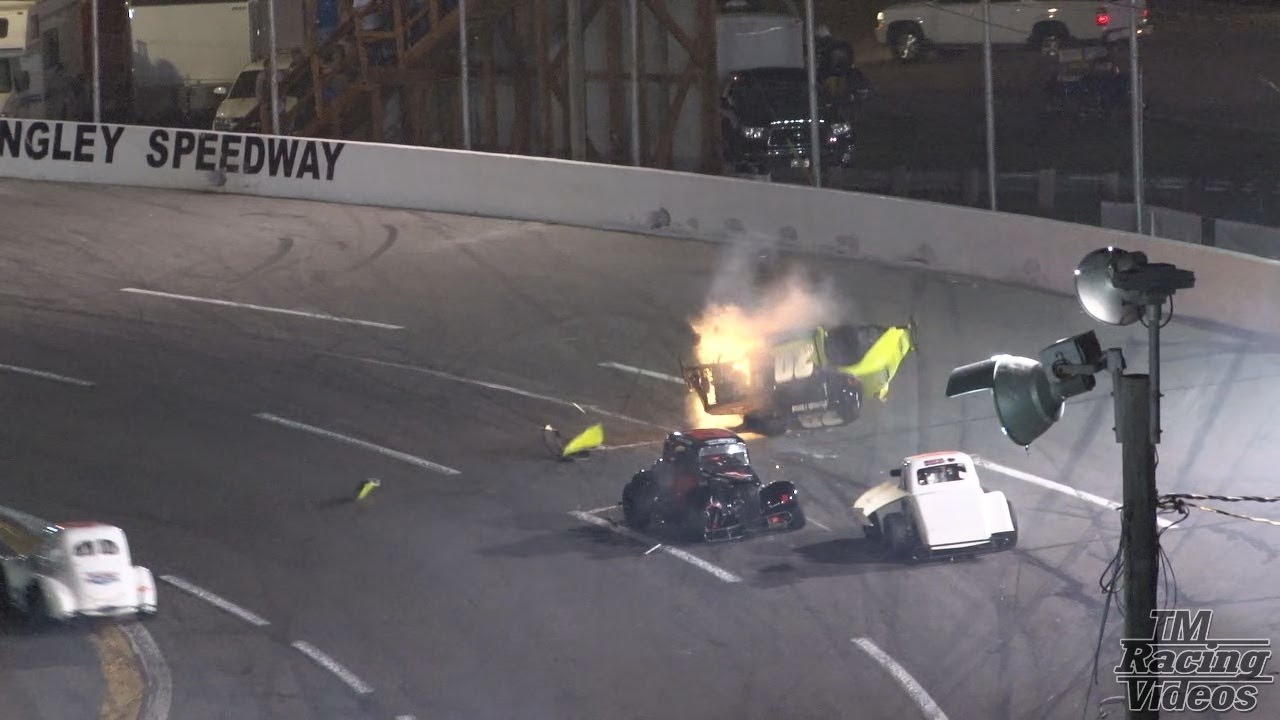 Wild Race With Two Big Flips - INEX Legends Nationals - 10/9/10
