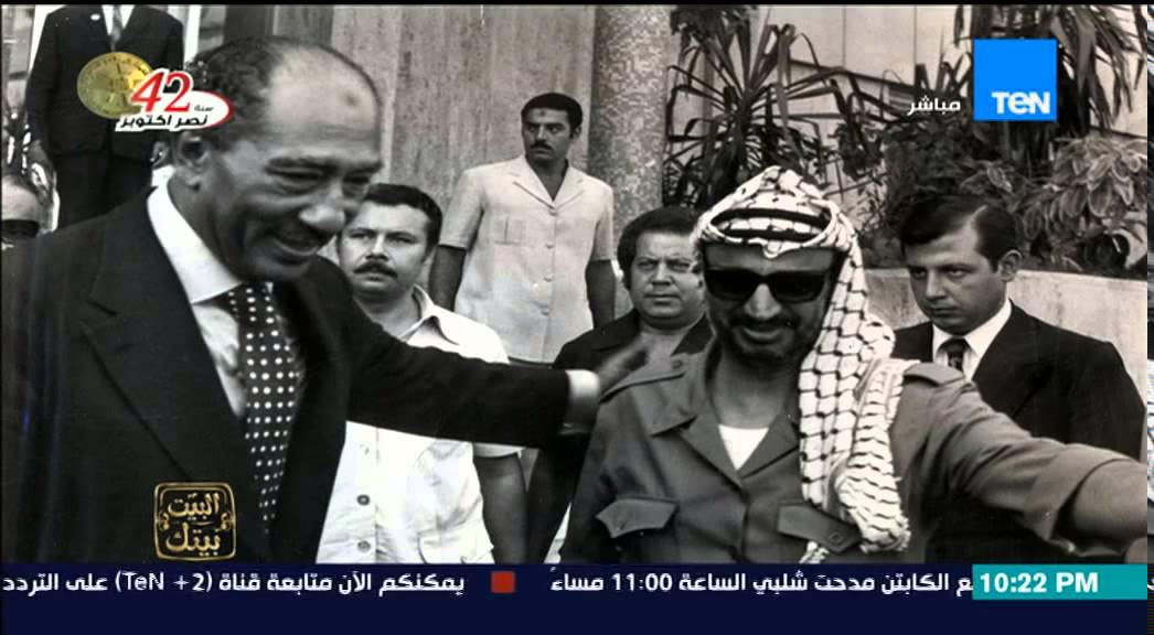 البيت بيتك - الحارس الخاص للرئيس السادات يعرض صور نادرة اثناء مرافقته للرئيس السادات في جولاته
